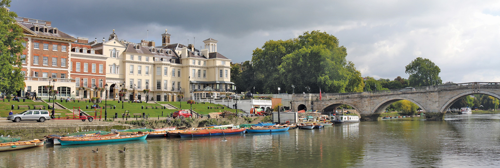 Westminster to Kew Richmond Hampton Court Service